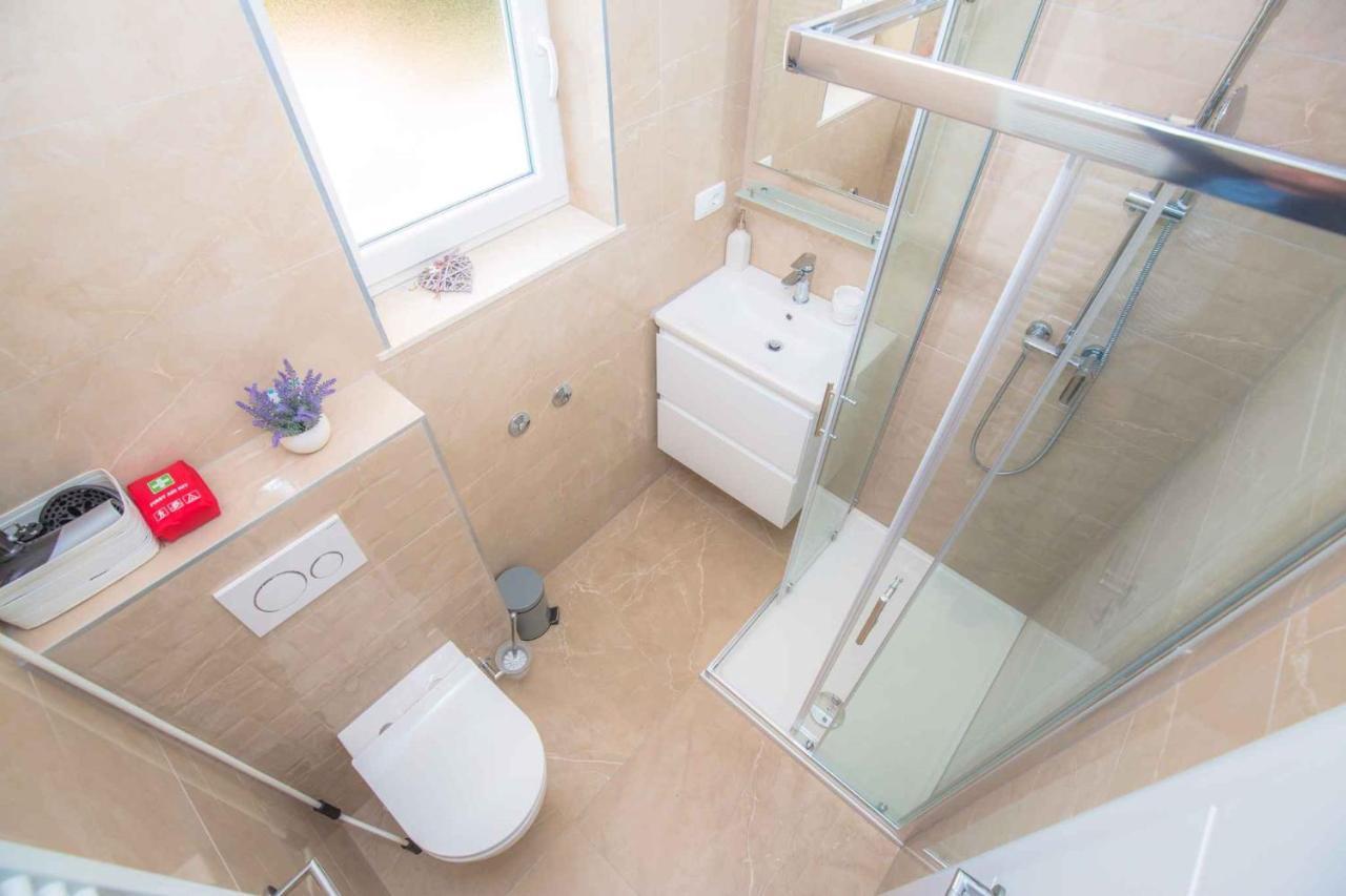 Apartments In Rogoznica 40364 المظهر الخارجي الصورة