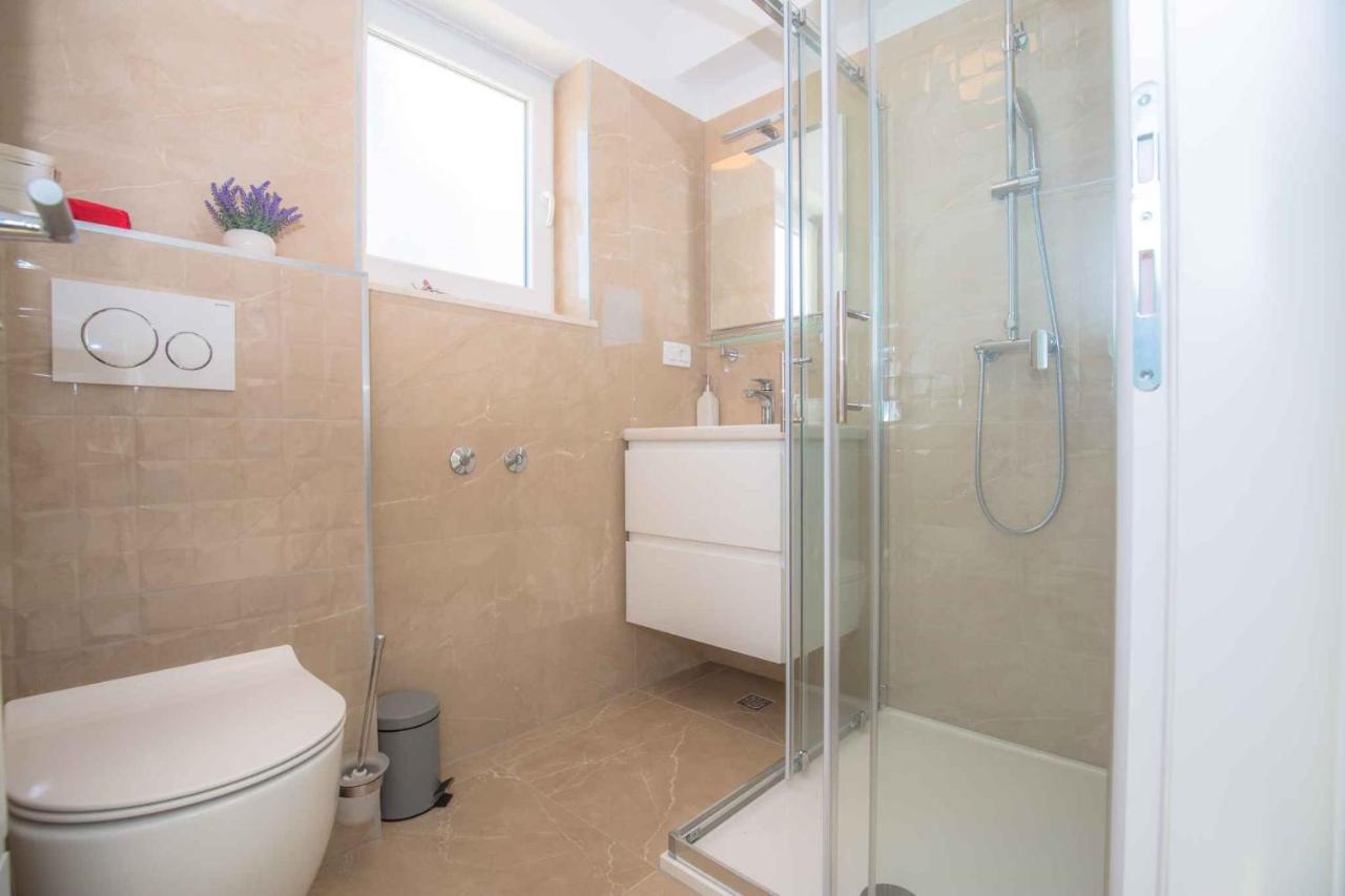 Apartments In Rogoznica 40364 المظهر الخارجي الصورة