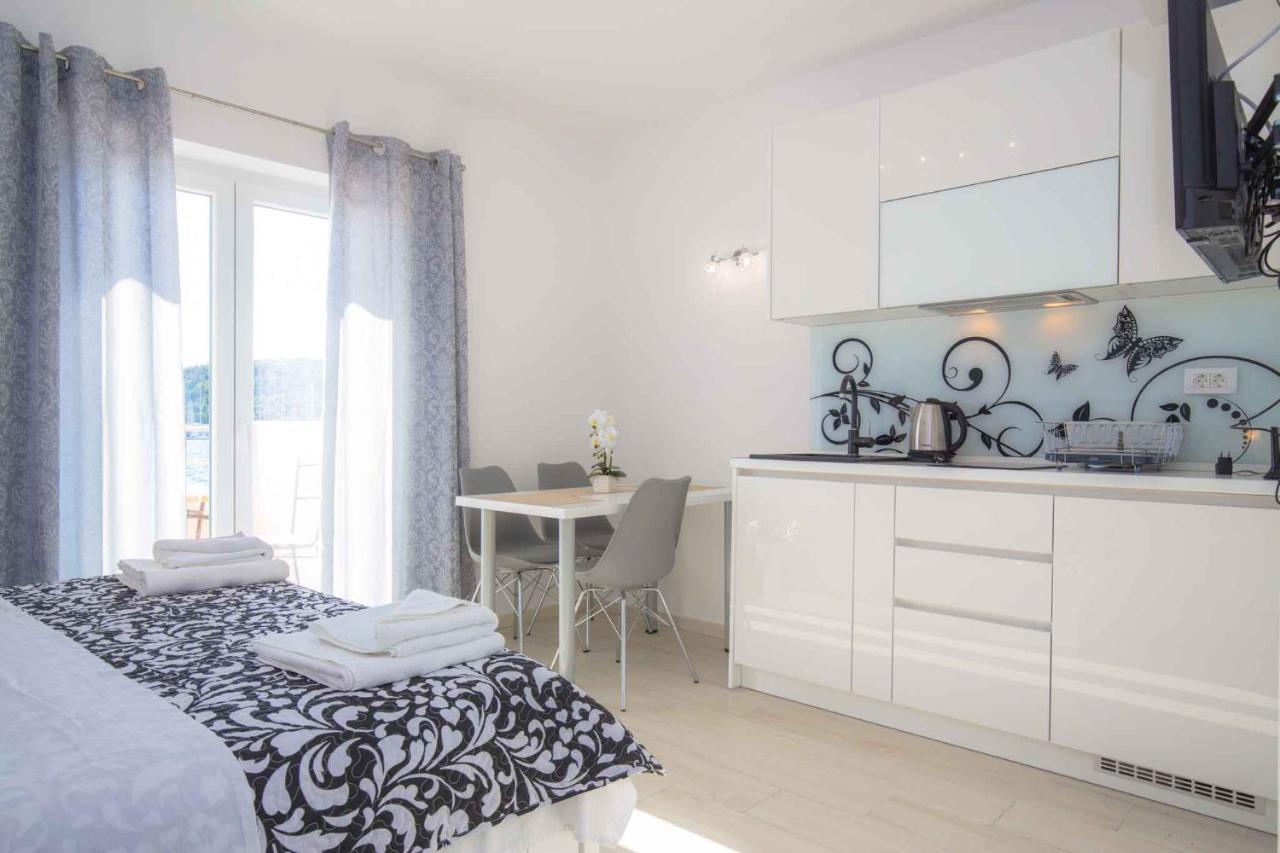 Apartments In Rogoznica 40364 المظهر الخارجي الصورة