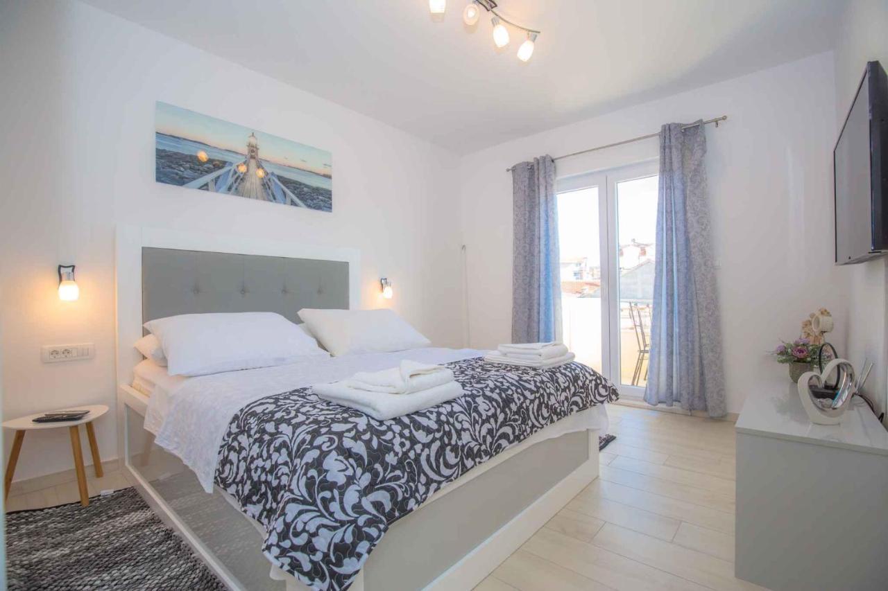 Apartments In Rogoznica 40364 المظهر الخارجي الصورة