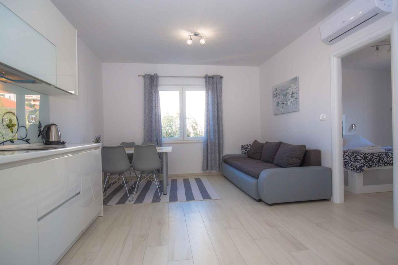 Apartments In Rogoznica 40364 المظهر الخارجي الصورة
