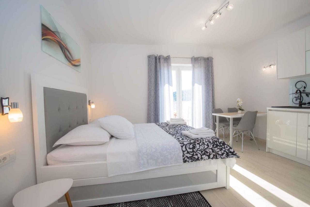 Apartments In Rogoznica 40364 المظهر الخارجي الصورة
