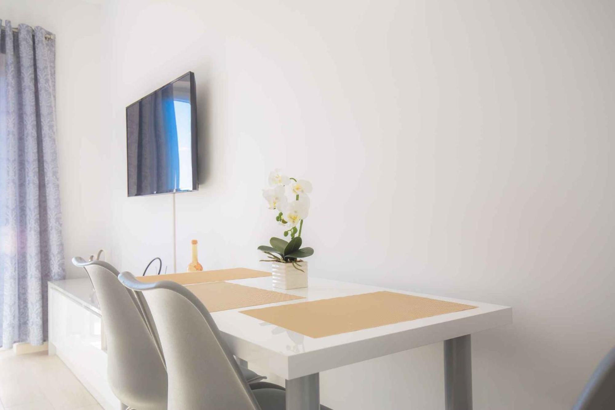 Apartments In Rogoznica 40364 الغرفة الصورة