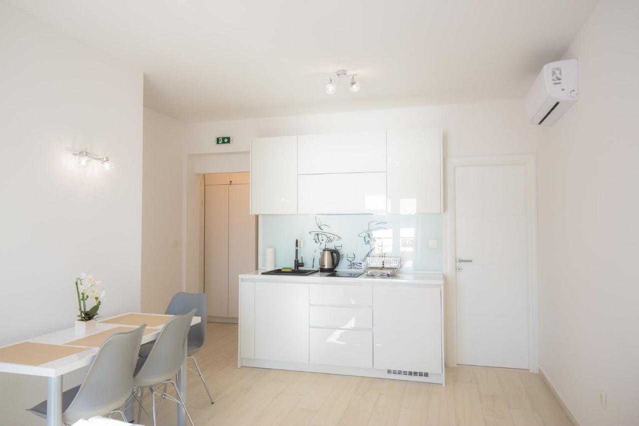 Apartments In Rogoznica 40364 المظهر الخارجي الصورة